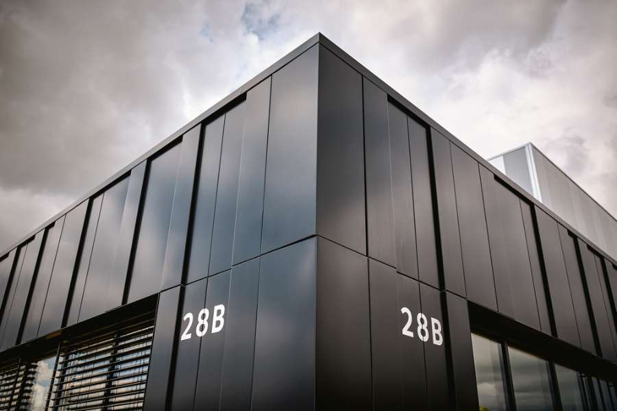 Environmentally friendly logistics building clad with façade cassettes, Hedelandsvej 28B, 2640 Hedehusene, Denmark